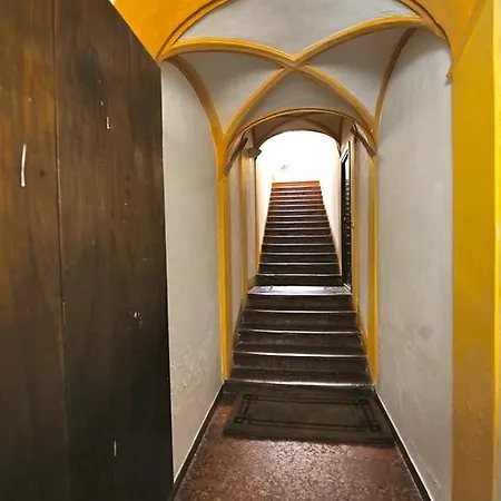 Cheap & Chic Apartment *